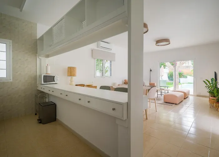 Magnífico Timón 8 * Pasito Blanco